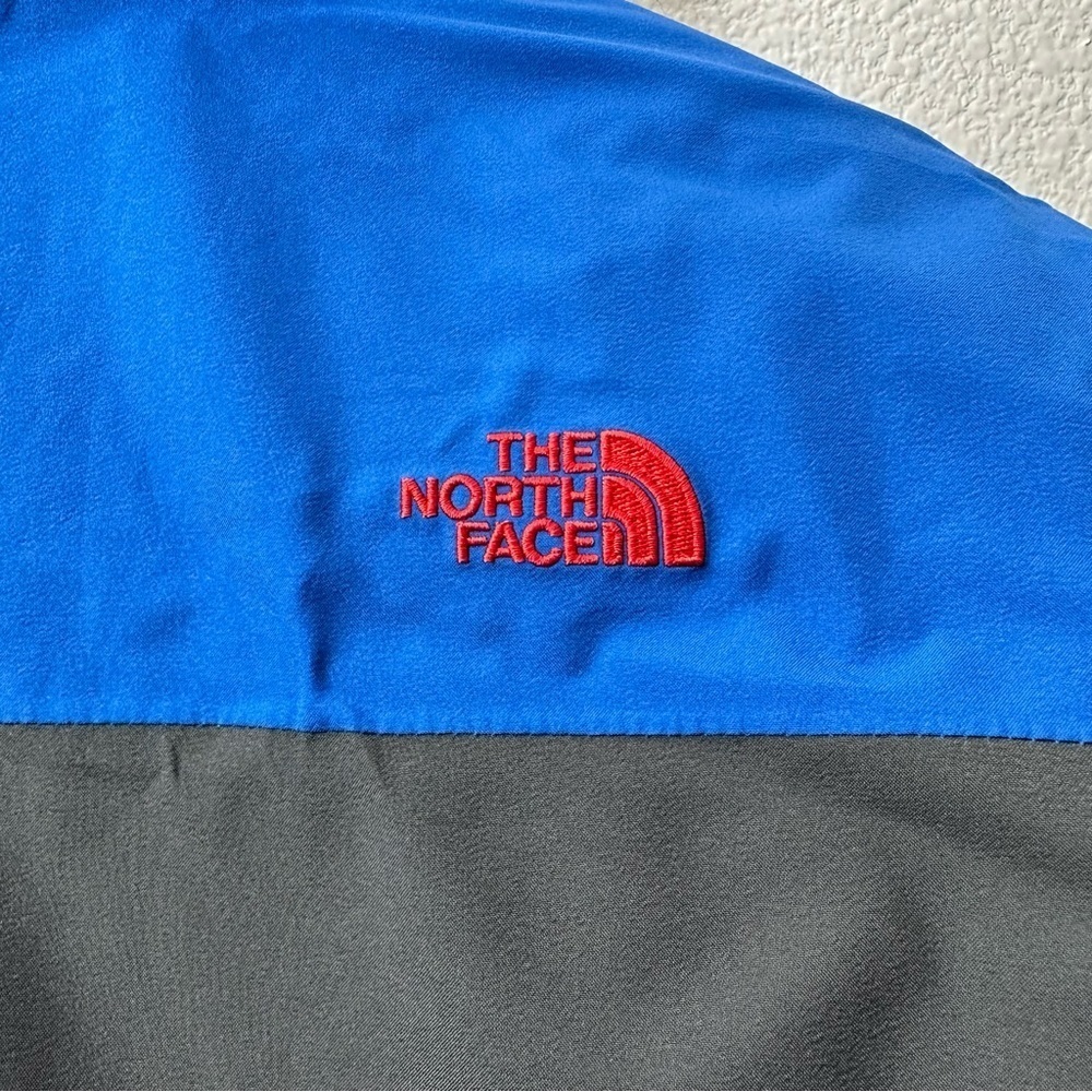 The north face boys large jacket - Picture 5 of 16